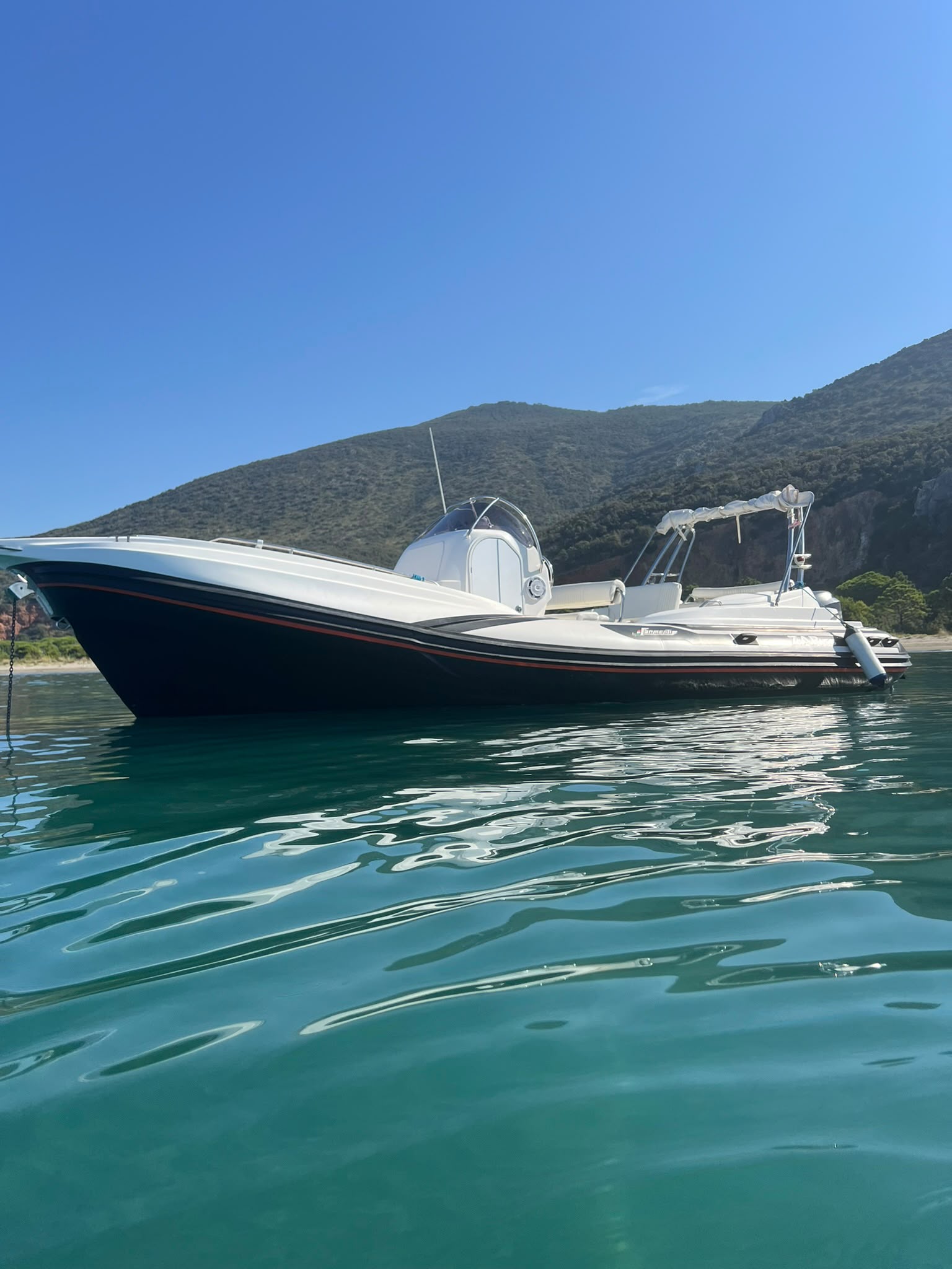 Zar 75 Suite Plus + 250hp Yamaha tutto 2011<br><a href=dettaglio.aspx?Id=415 >VAI ALLA SCHEDA</a>